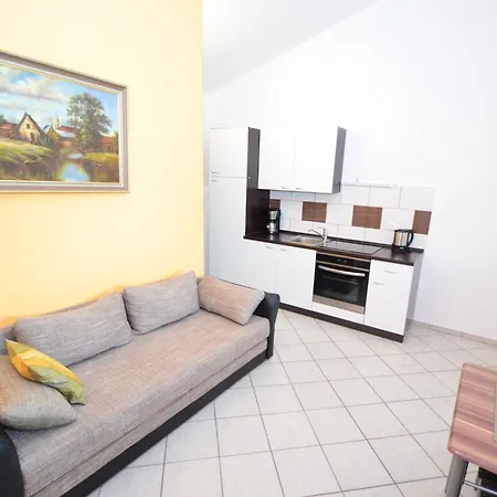 Brandis 2 By Interhome ויר